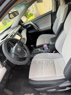 Toyota RAV4 XLE AWD (2.5L 4cyl 6A) 2016 Gray