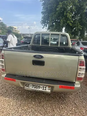 Ford Ranger Wildtrak 2011 Gold