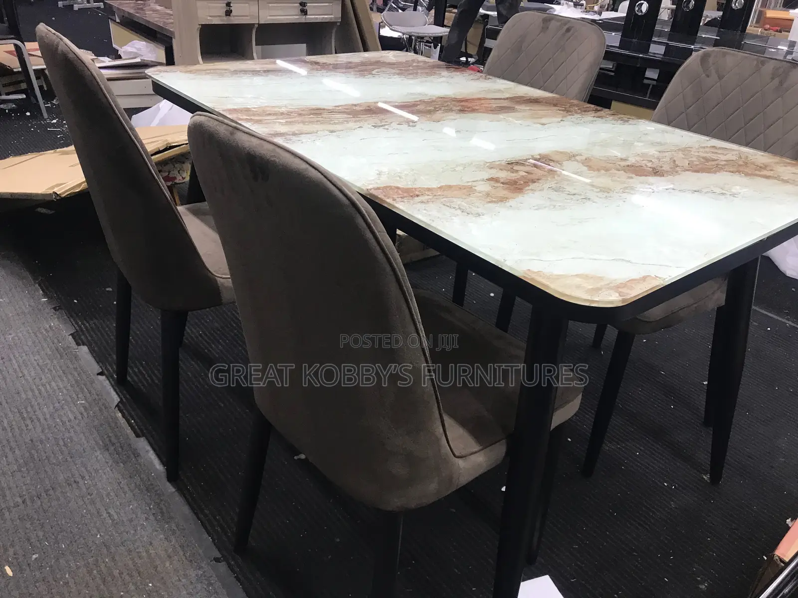 Modern Italian Dining Table Set