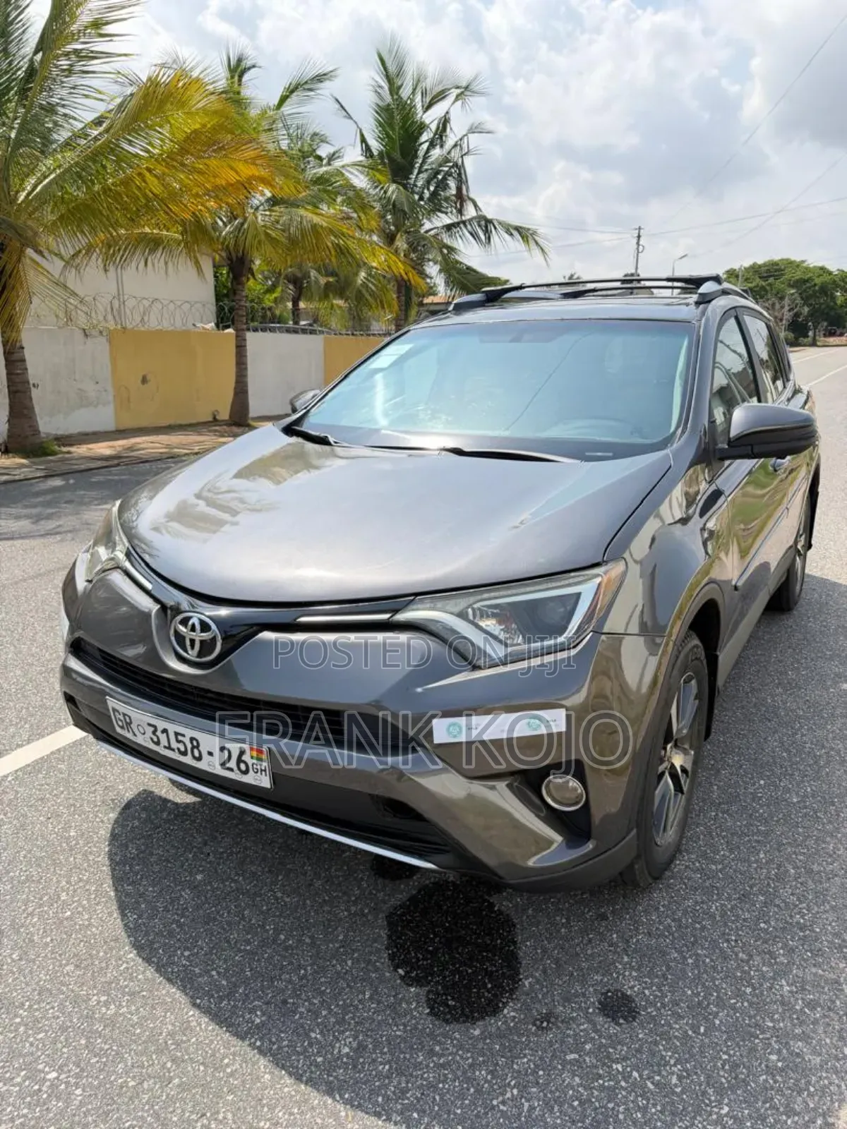 Toyota RAV4 XLE AWD (2.5L 4cyl 6A) 2016 Gray