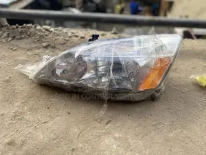 Honda Accord 2005 Headlight Pair