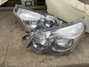 Pontiac Vibe 2009 Headlight