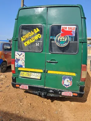 Mercedes-Benz Sprinter 2010 Green