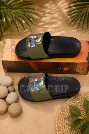 Classic Men Slides . Very Authentic and Tough . Very Classics