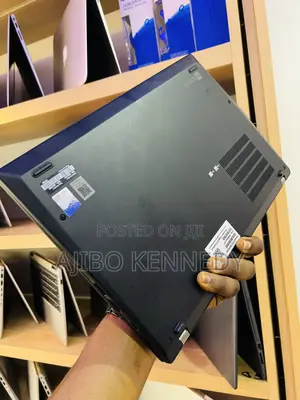 Laptop Lenovo ThinkPad T14s G4 16GB Intel Core i5 SSD 256GB