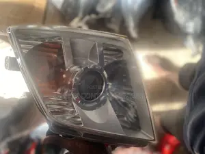 Isuzu Dmax 2012 Headlight
