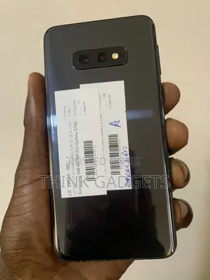 Samsung Galaxy S10e 128 GB Black