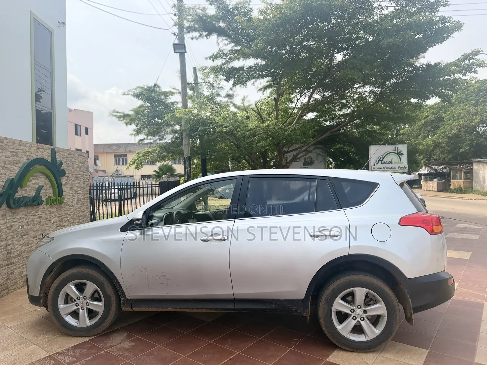 Toyota RAV4 LE 4dr SUV (2.5L 4cyl 6A) 2014 Silver