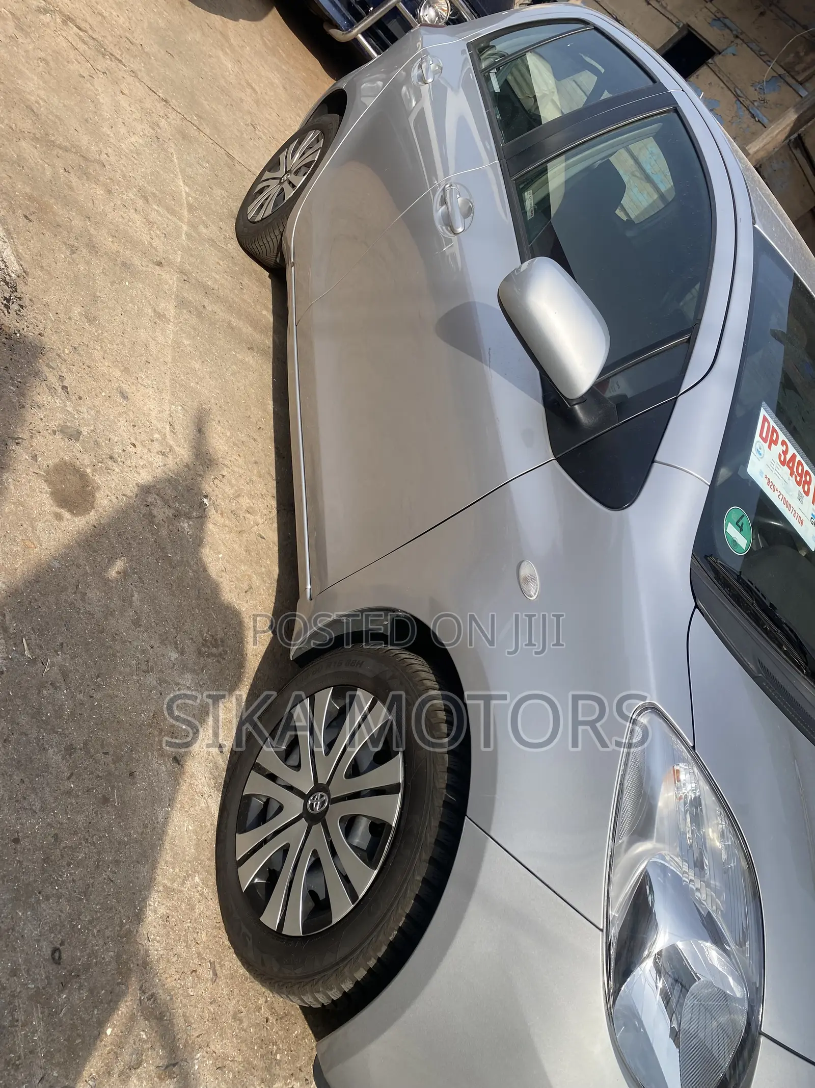 Toyota Yaris 2010 Silver