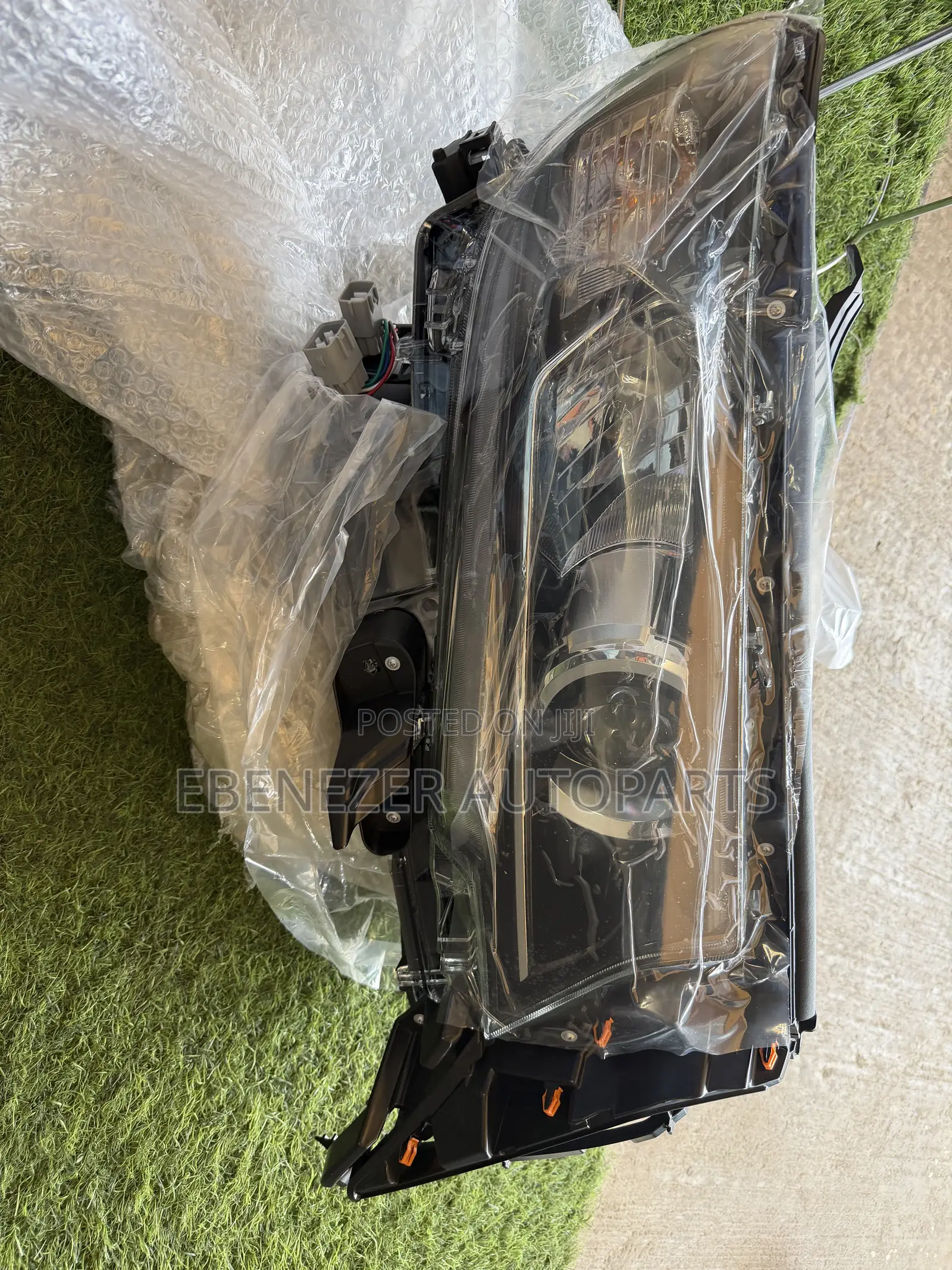 Toyota Land Cruiser Prado 2018 Headlights