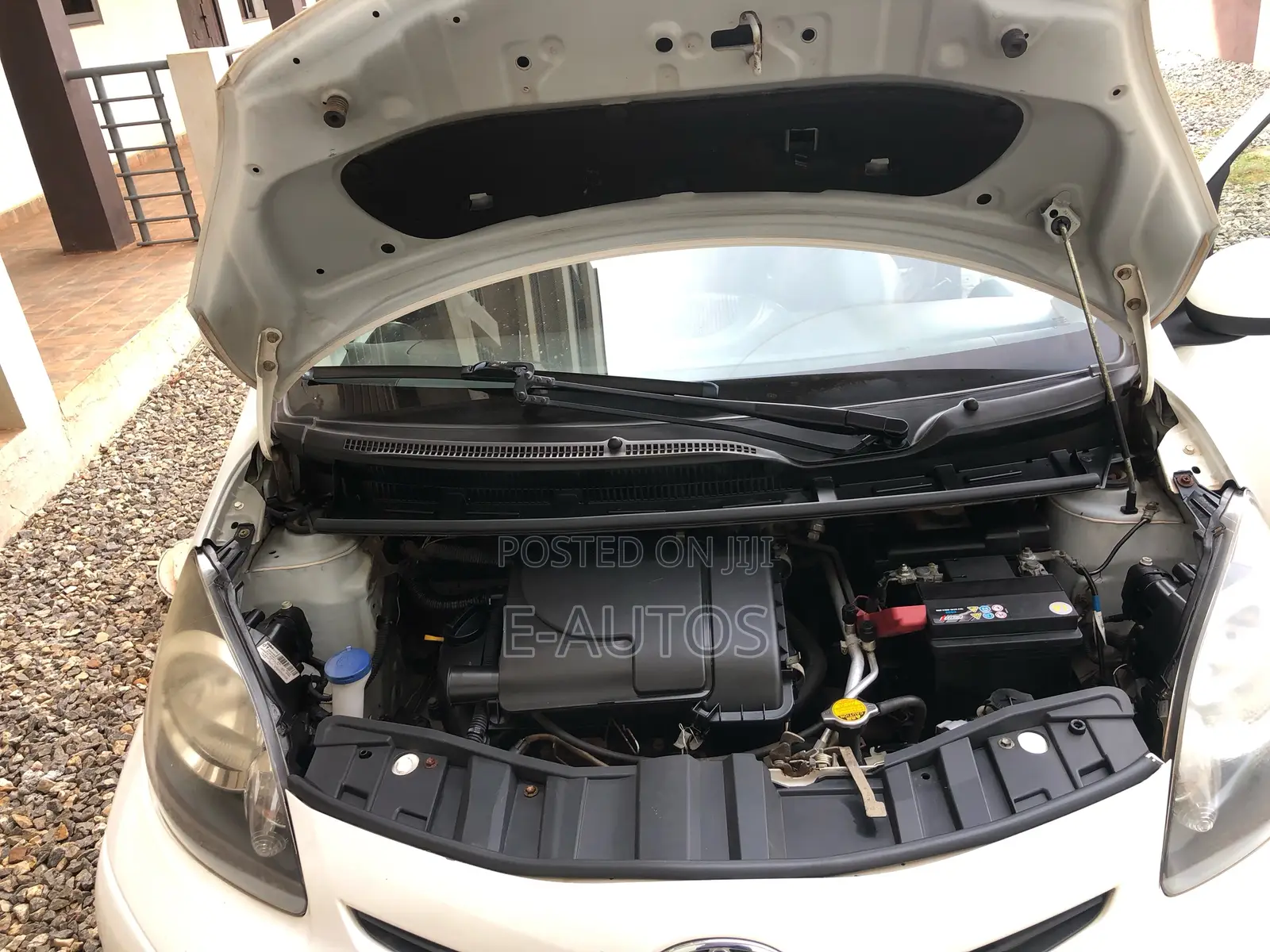Toyota Aygo 1.0 5-Door 2012 White