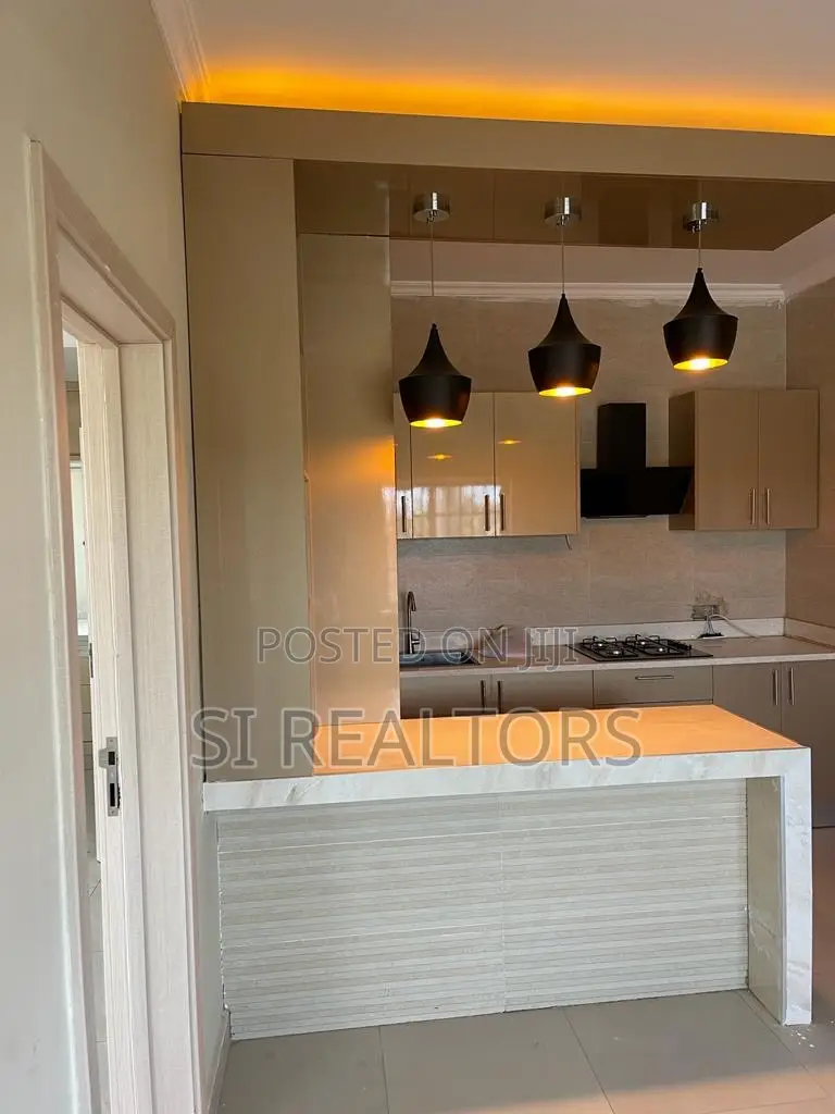 4bdrm Duplex in Community 16, Sakumono for sale