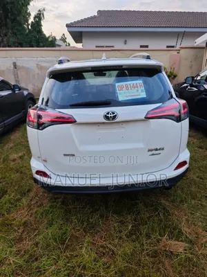 Toyota RAV4 Limited 4dr SUV AWD (2.5L 4cyl 6A) 2018 Off white