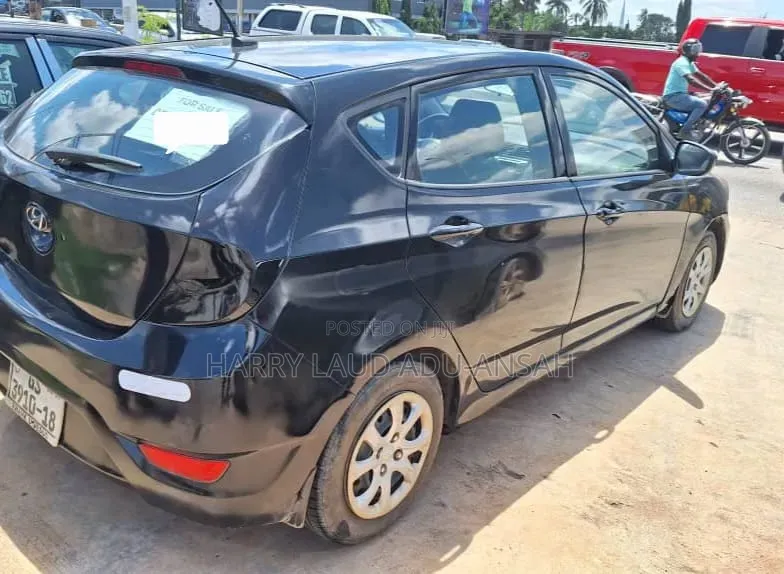 Hyundai Accent 2012 Black