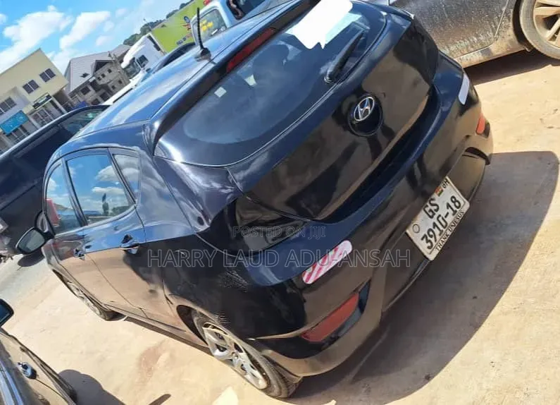 Hyundai Accent 2012 Black