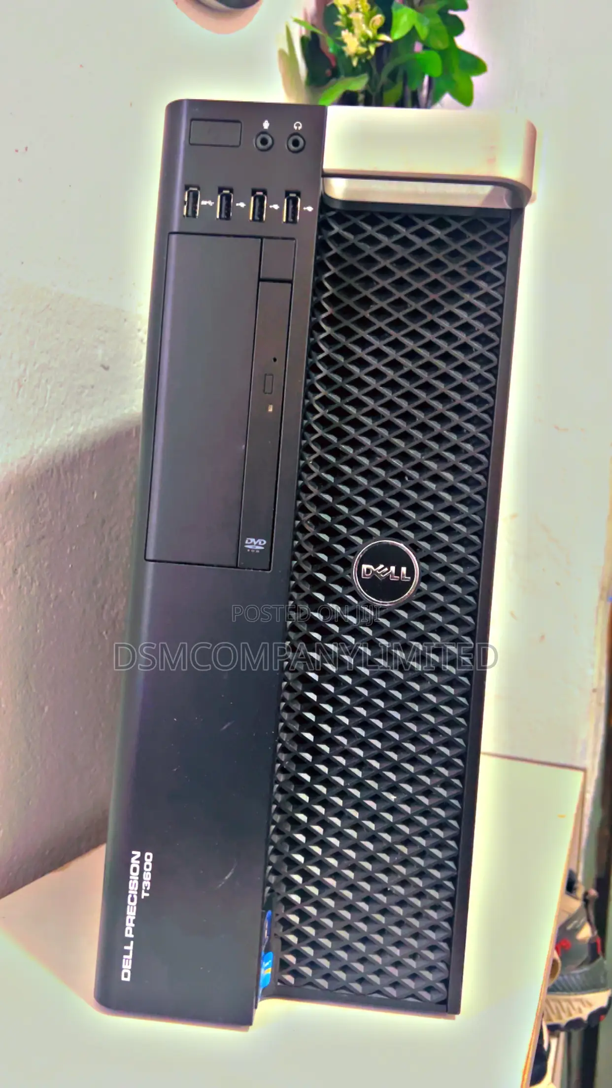 Desktop Computer Dell Precision 3000 64GB Intel Xeon SSHD+SSD 128GB