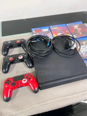 Play Station 4 Slim