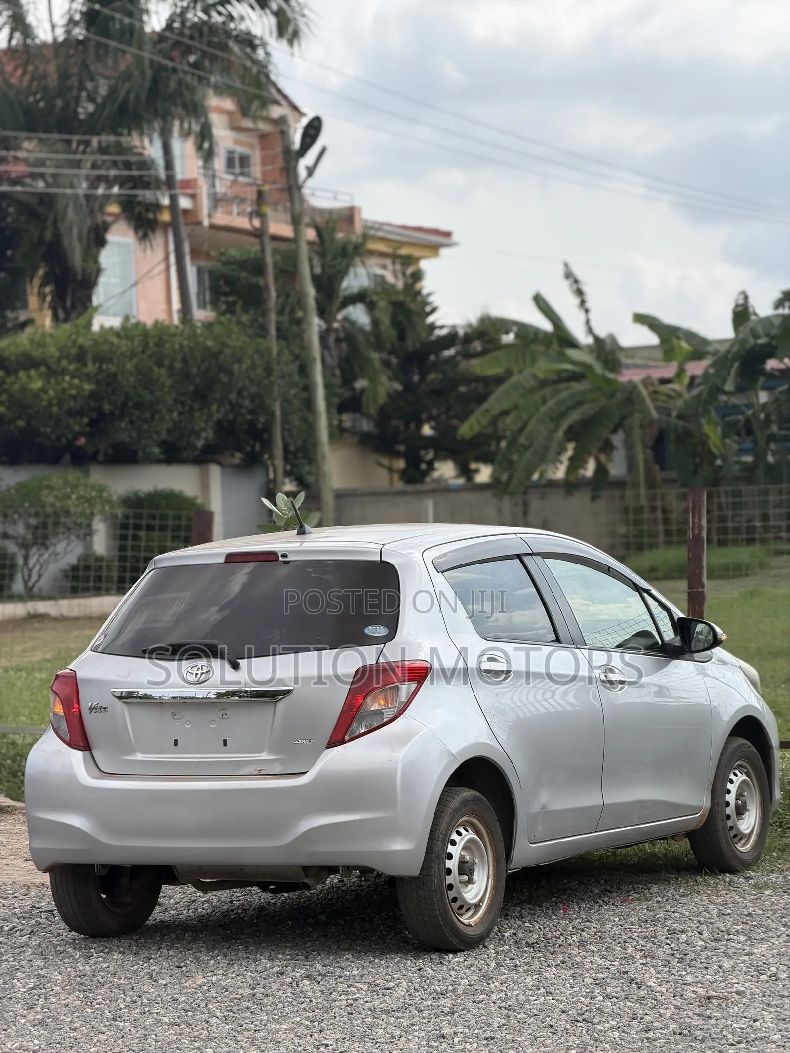 Toyota Vitz 2013 Gray