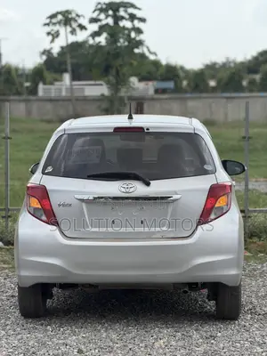Toyota Vitz 2013 Gray