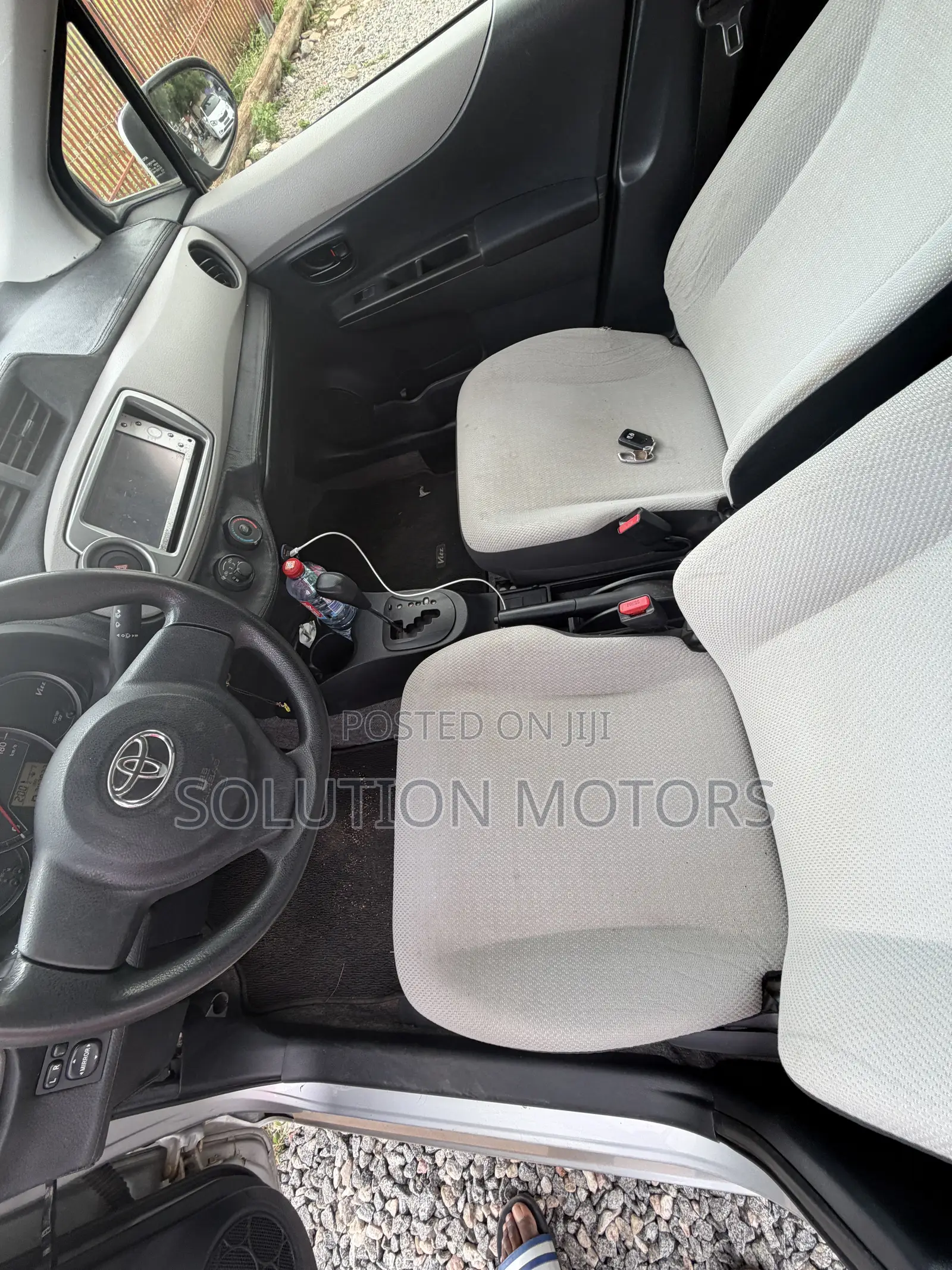 Toyota Vitz 2013 Gray