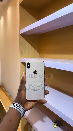 Apple iPhone XS Max 64 GB Gold