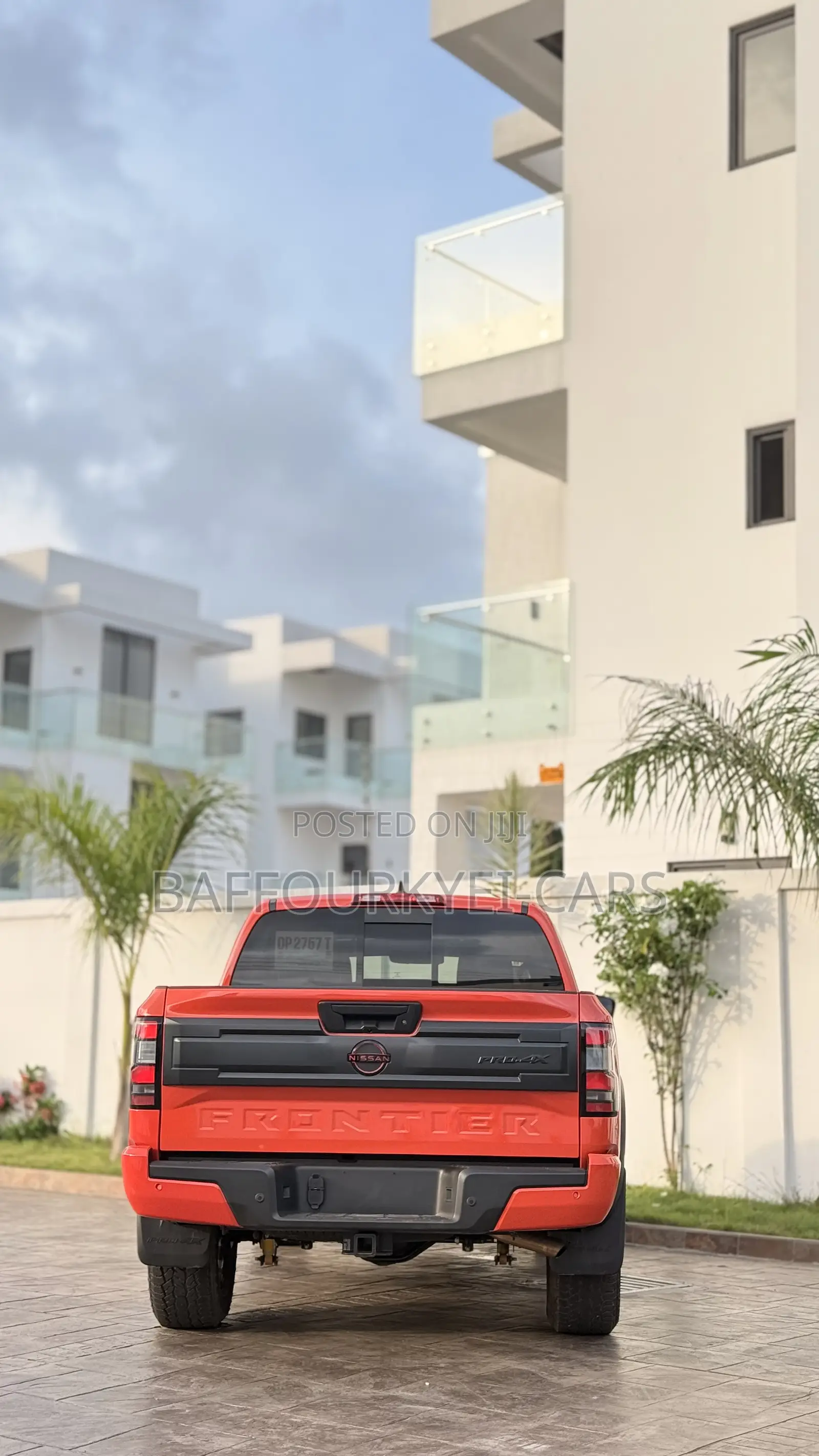 Nissan Frontier Crew Cab 4x4 PRO-4X 2025 Red