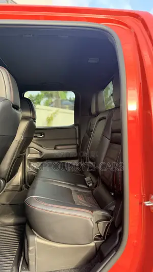 Nissan Frontier Crew Cab 4x4 PRO-4X 2025 Red