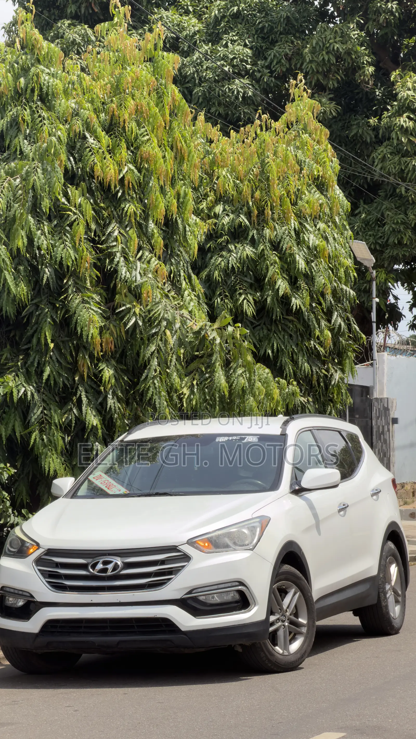 Hyundai Santa Fe 2017 White