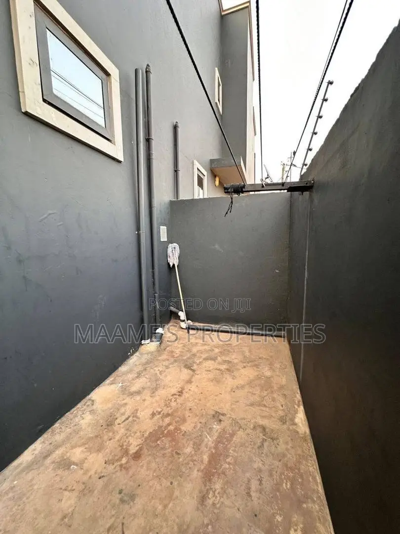 Furnished 2bdrm Duplex in UPSA Area for sale