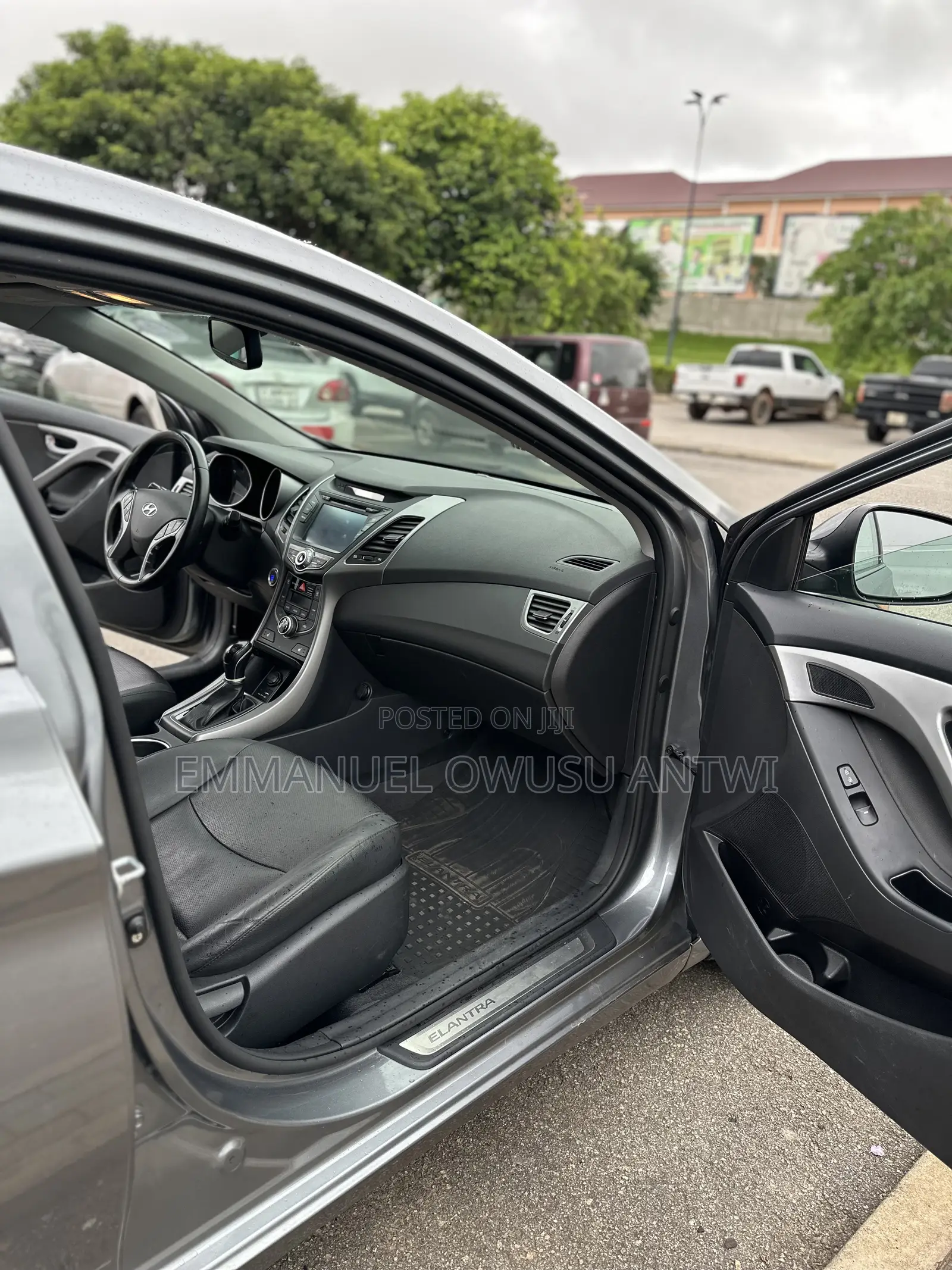 Hyundai Elantra Limited Sedan FWD (1.8L 4cyl 6A) 2016 Gray