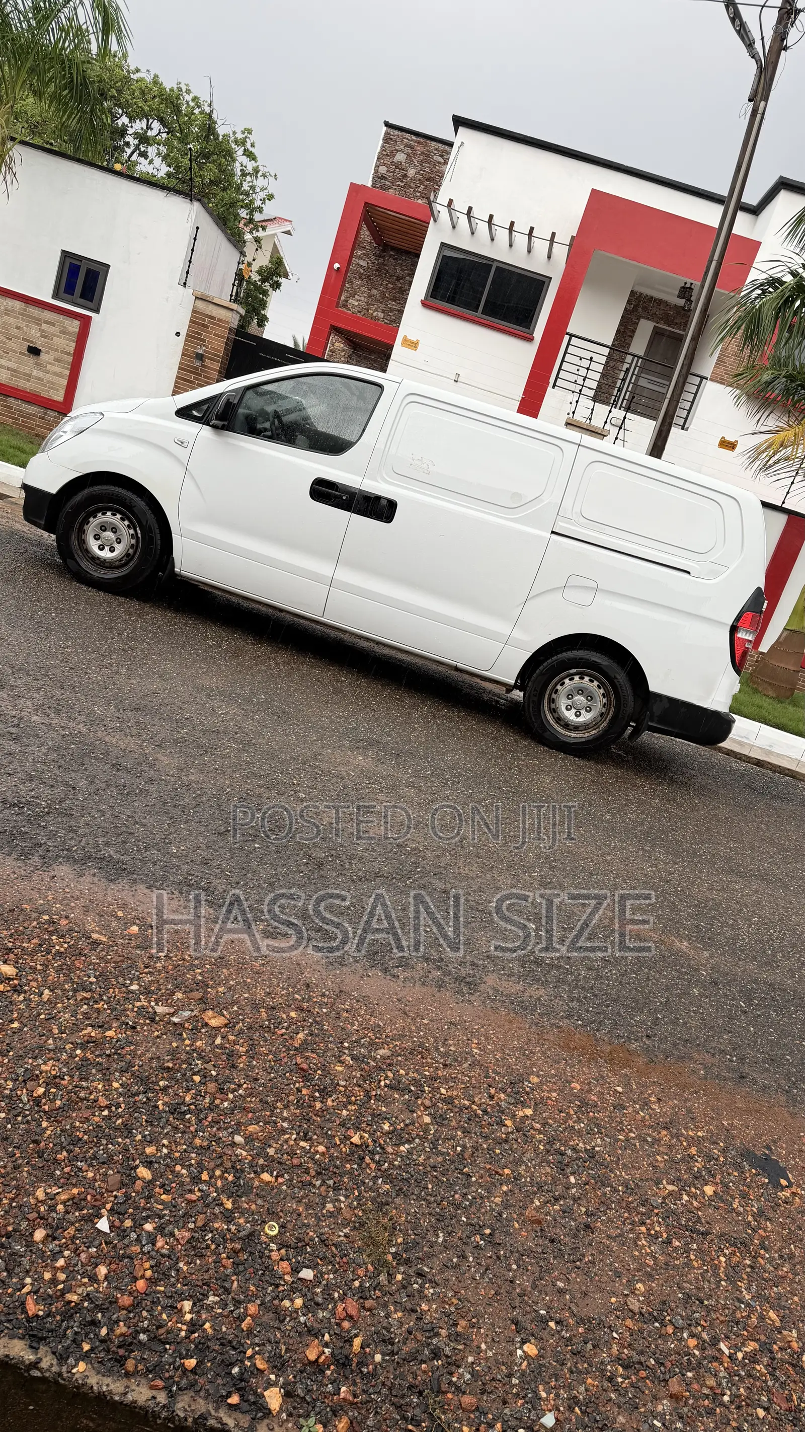 Hyundai H1 2008 White