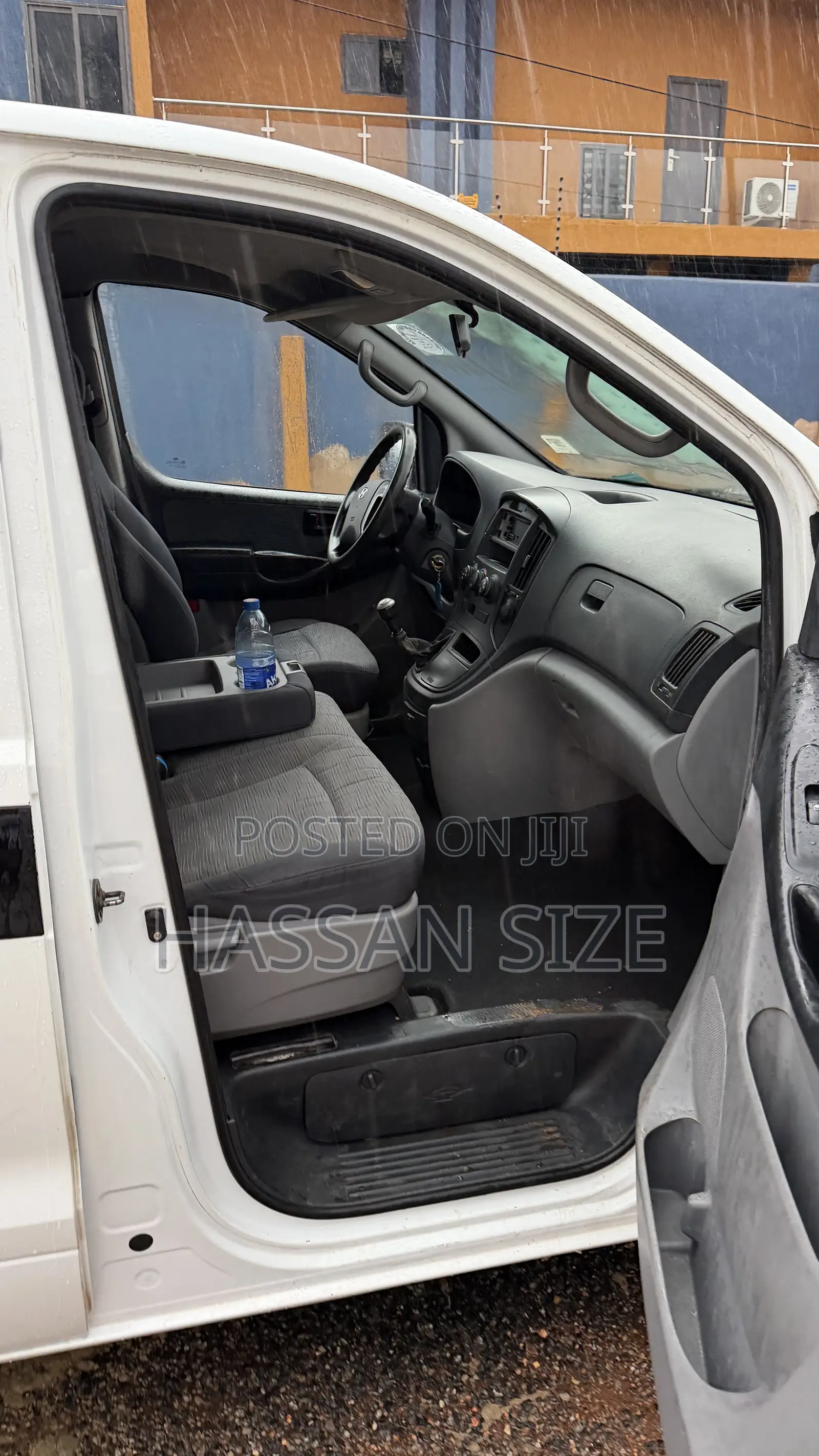 Hyundai H1 2008 White