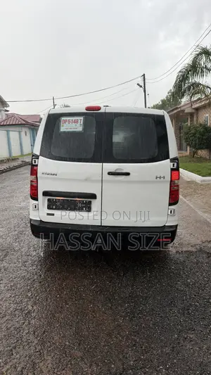 Hyundai H1 2008 White