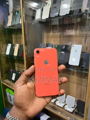 Apple iPhone XR 64 GB Red
