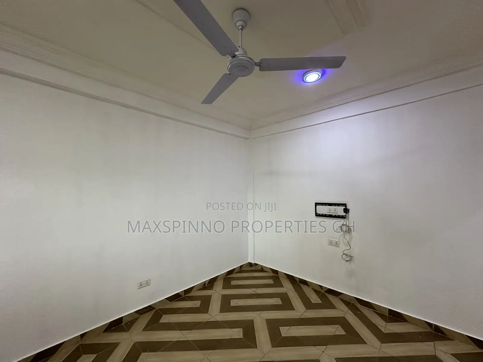 1bdrm Apartment in Maxspinno Properties, Frafraha for rent