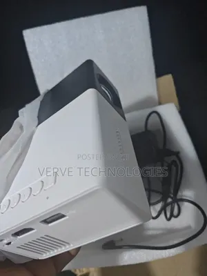 Portable Hd Projector (Black Version)