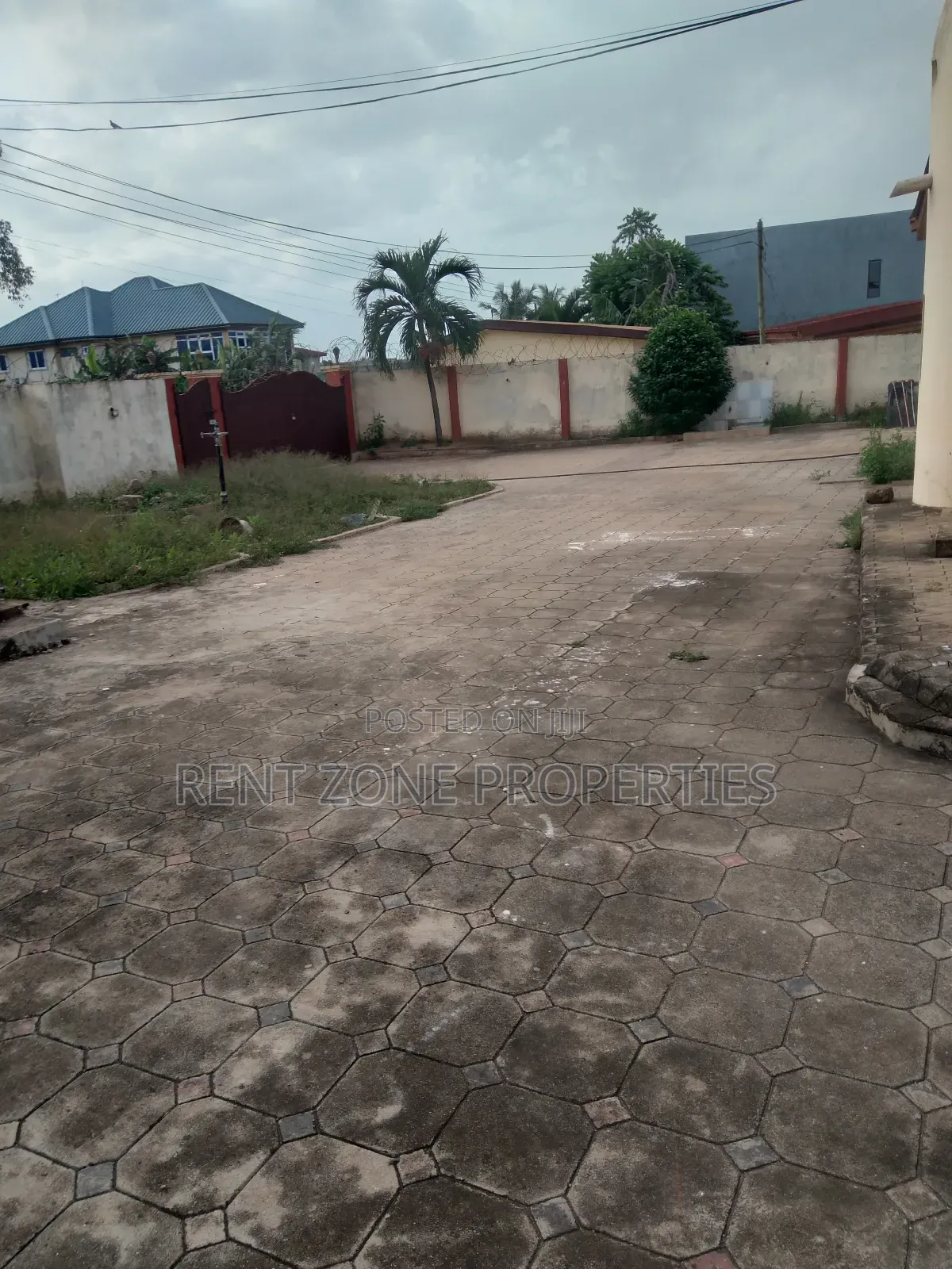 2bdrm Apartment in Ofankor for rent
