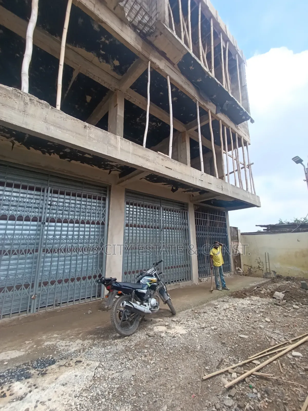 Shops Available for Rent at Pokuase Station