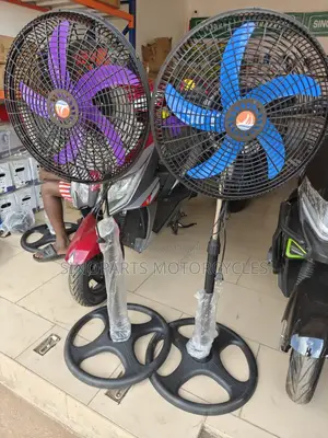 18 Inch Standing Fan 5 Blades Strong Wind 3 Speed