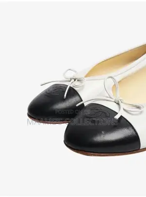 Chanel Classic Ballerina Flats Shoe. Size 37 - 42 (Comes With a Box)