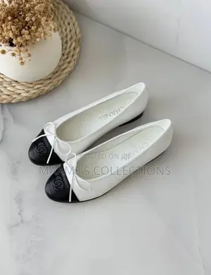 Chanel Classic Ballerina Flats Shoe. Size 37 - 42 (Comes With a Box)
