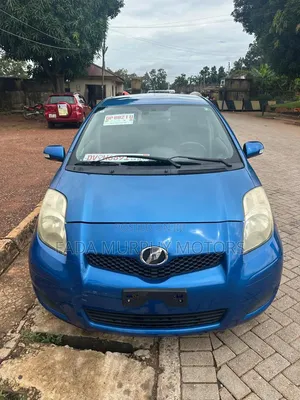 Toyota Vitz 2010 Blue