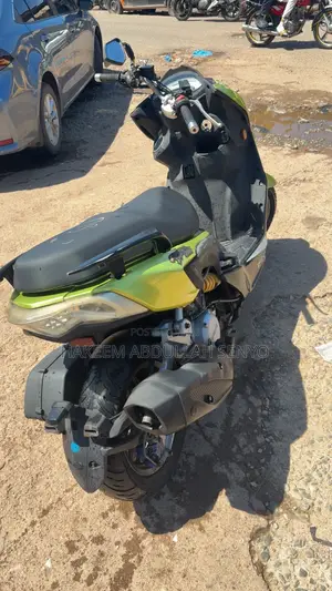 Motorcycle 2022 Green