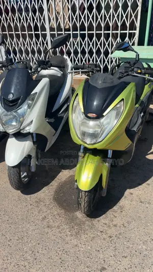 Motorcycle 2022 Green