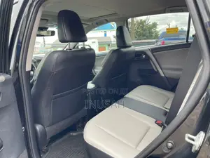 Toyota RAV4 XLE 4dr SUV AWD (2.5L 4cyl 6A) 2018 Black