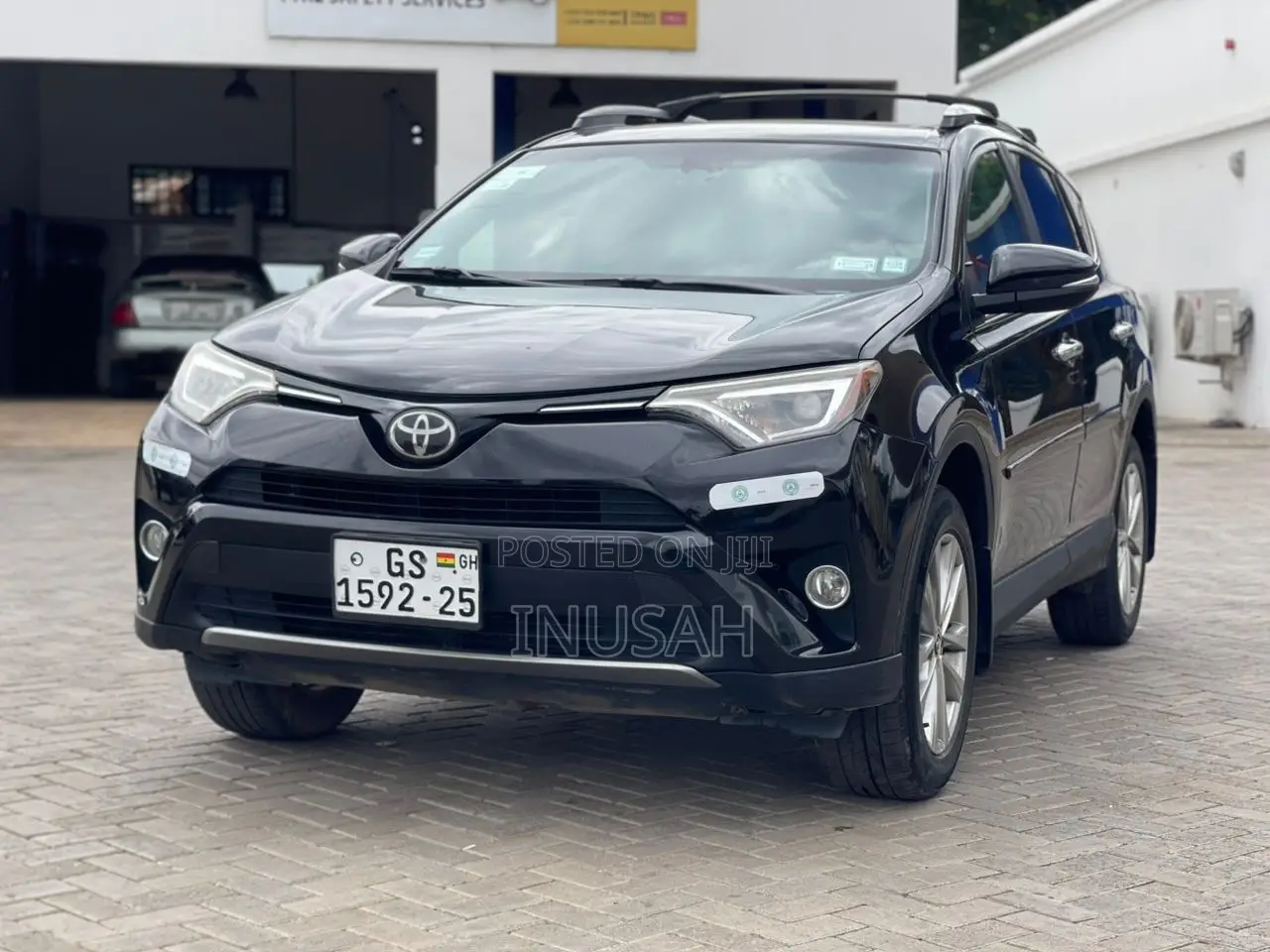 Toyota RAV4 XLE 4dr SUV AWD (2.5L 4cyl 6A) 2018 Black