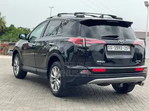 Toyota RAV4 XLE 4dr SUV AWD (2.5L 4cyl 6A) 2018 Black