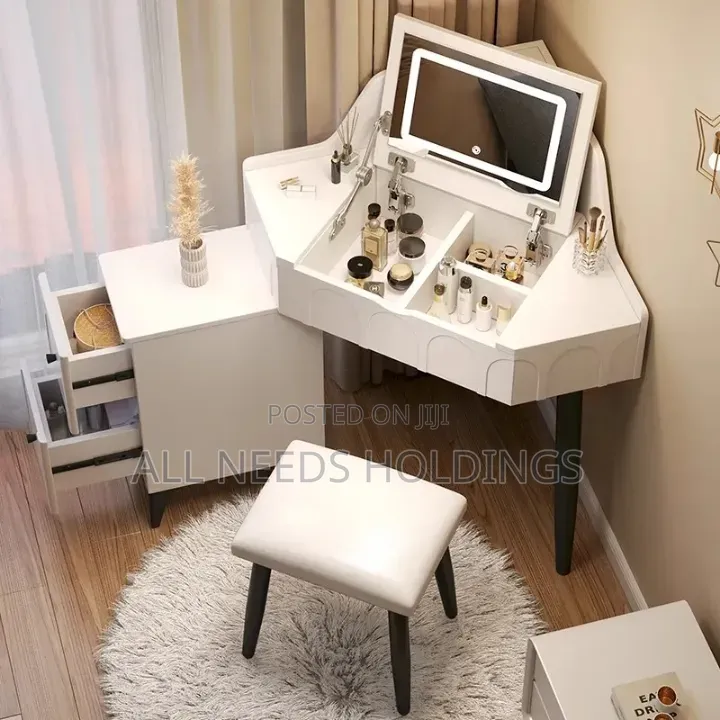Vanity Dresser With Bluetooth Speaker, Usb And Wireless Phone Charge