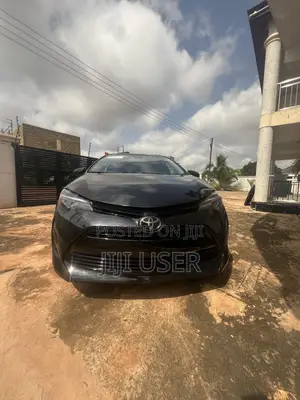 Toyota Corolla LE Eco (1.8L 4cyl 2A) 2019 Black