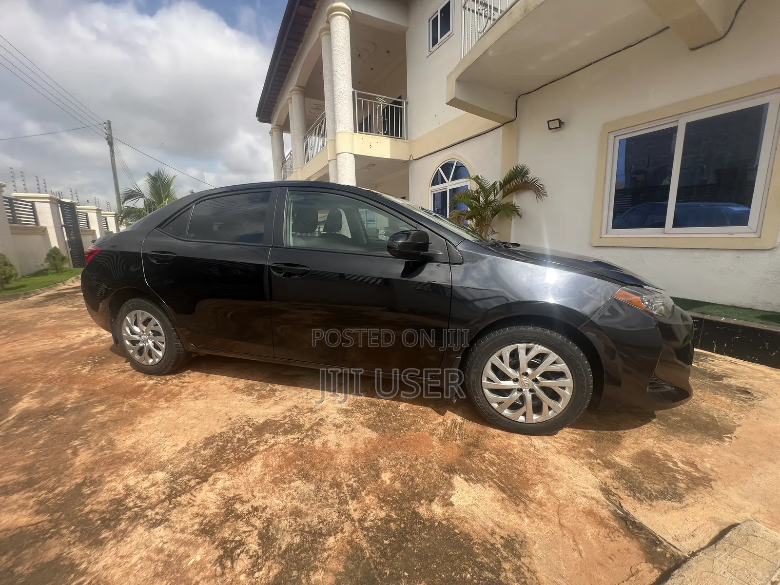 Toyota Corolla LE Eco (1.8L 4cyl 2A) 2019 Black